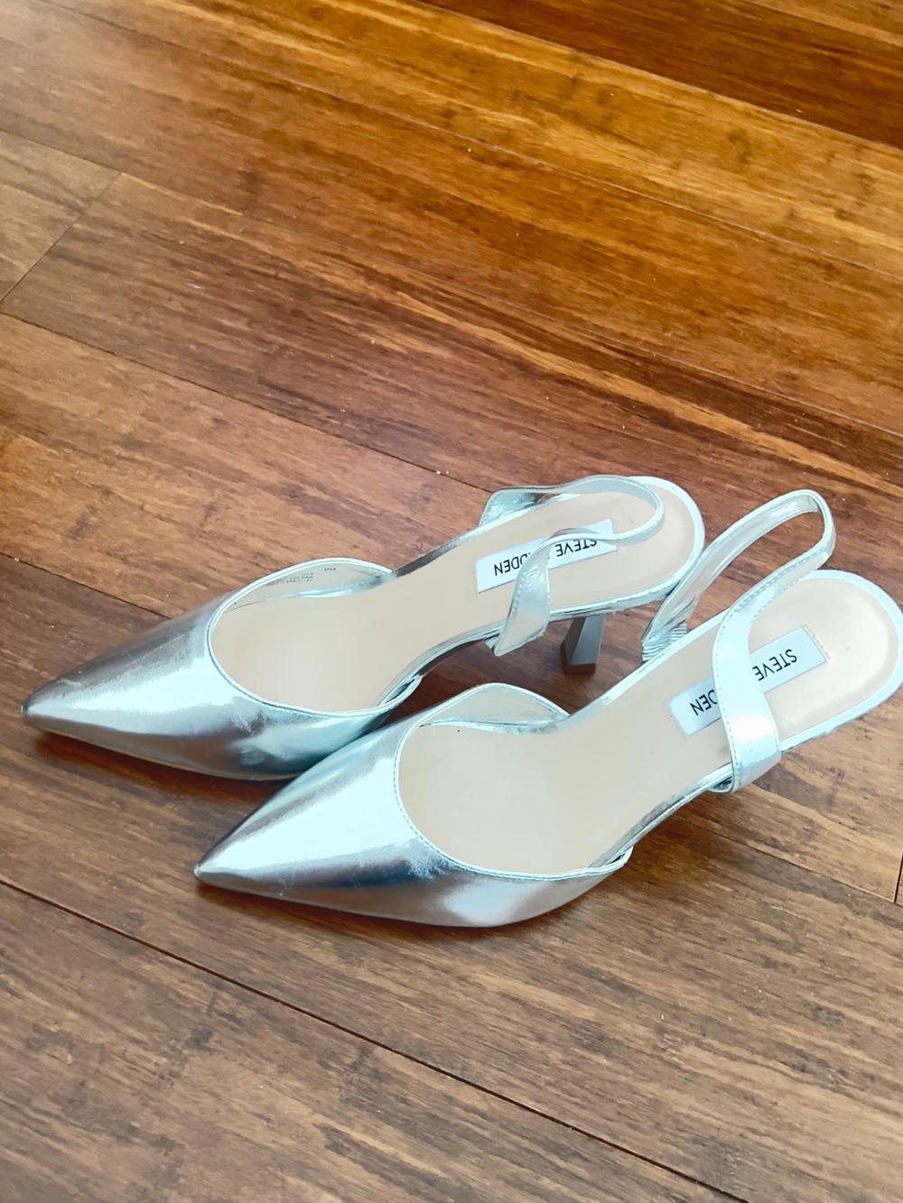 Steve Madden Metallic Silver Pointed Slingback Heels - Picture 4 of 7